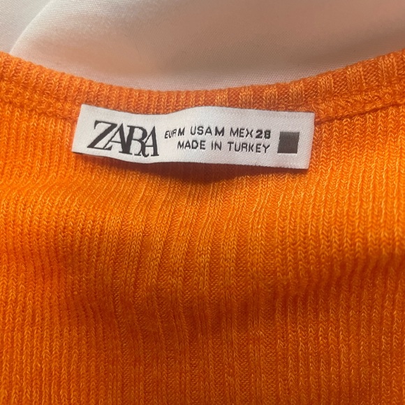 Zara Button Up Crop - Picture 2 of 2